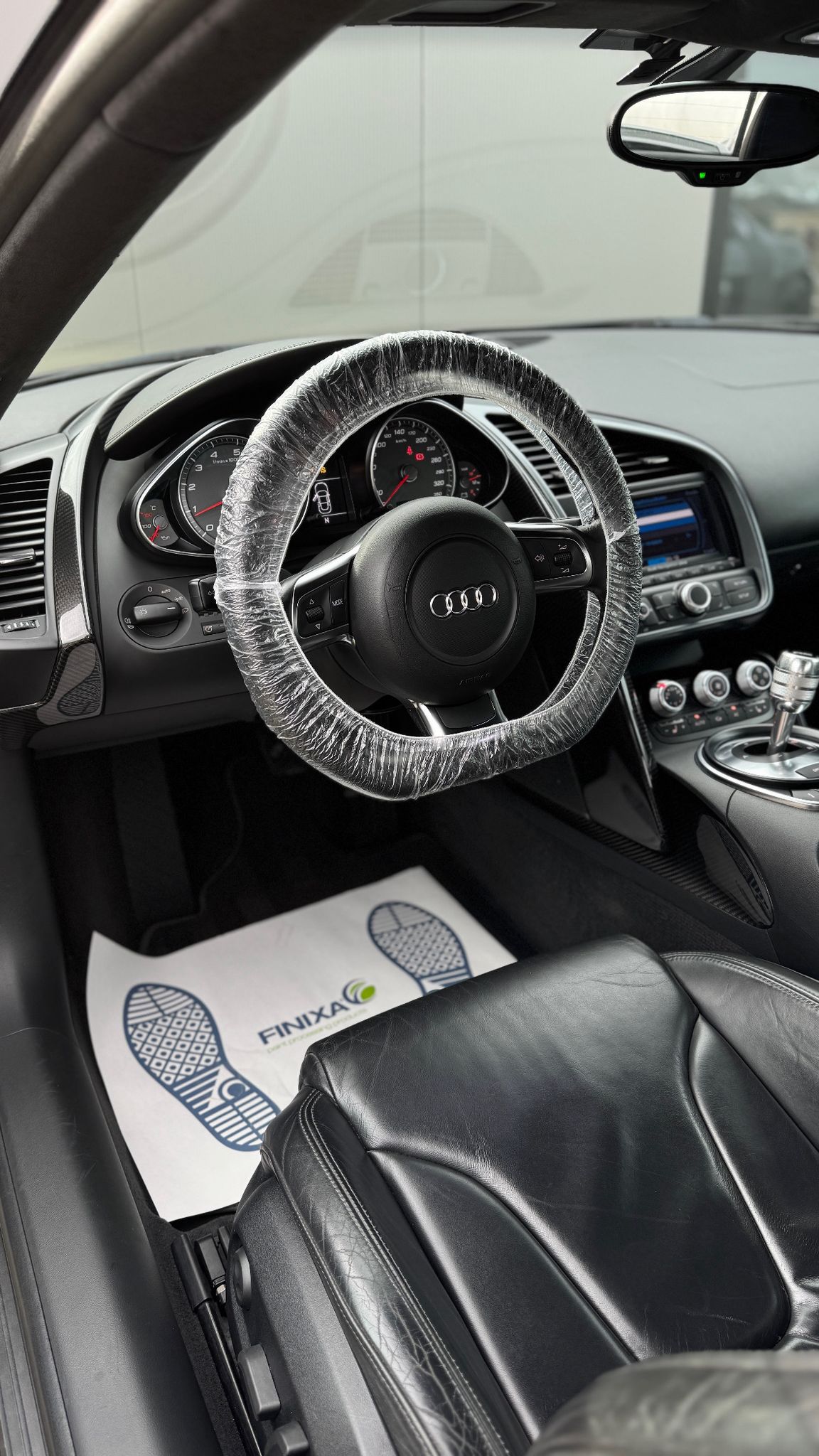 Audi R8 Spyder interieur stuurwiel