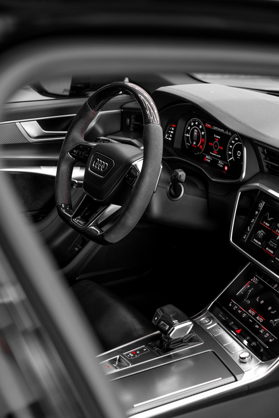 Stuurwiel en dashboard