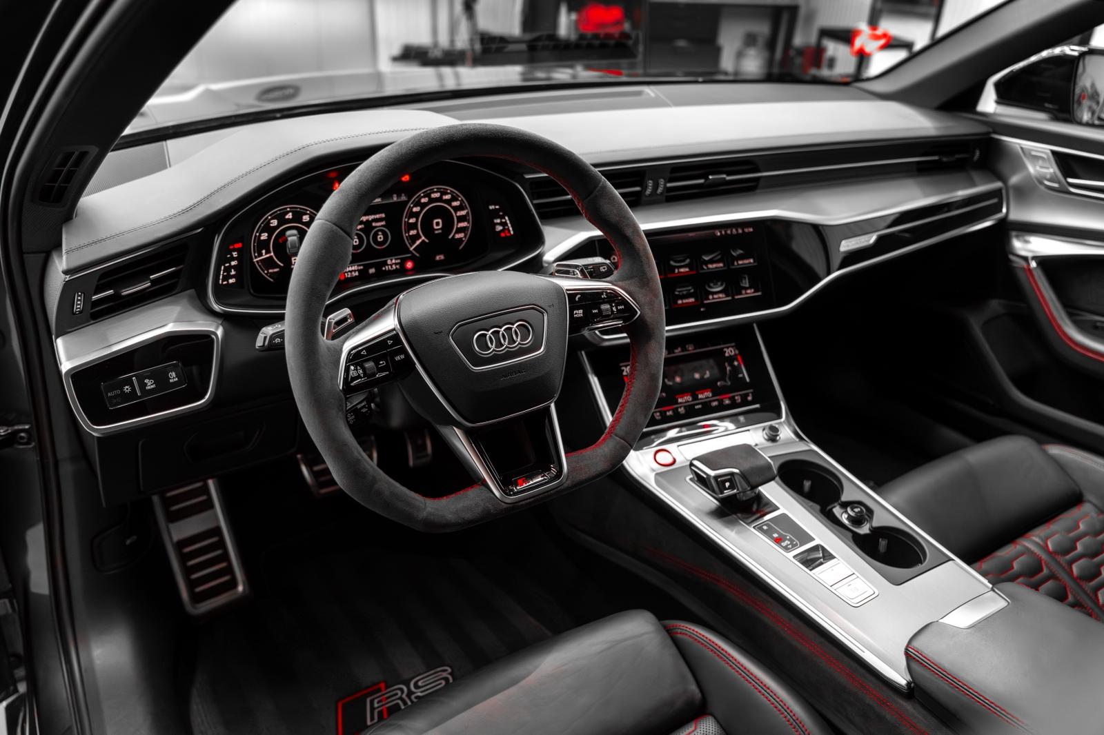 Audi RS6 interieur dashboard en stuurwiel