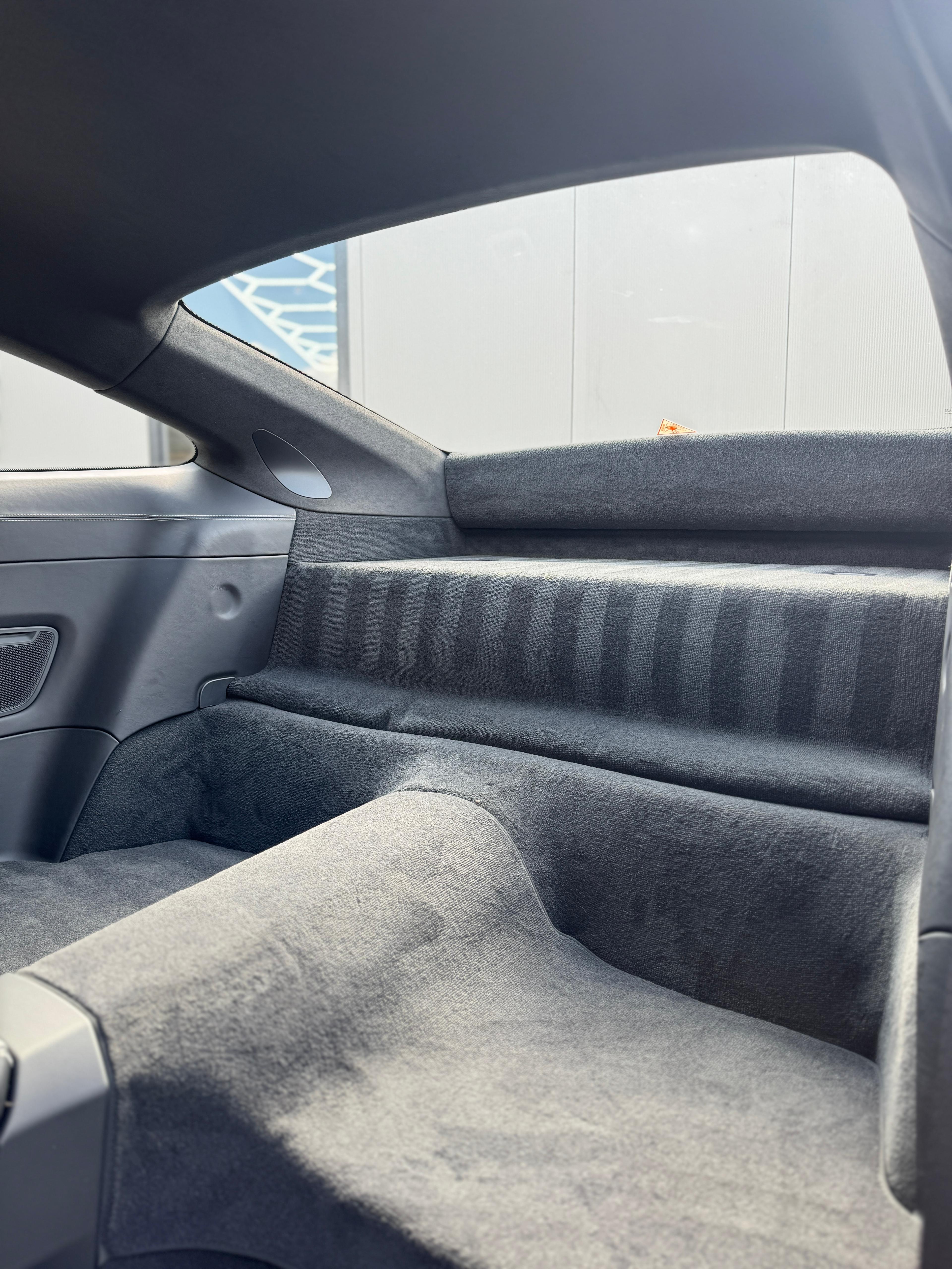 Porsche 911 GT3 Touring achterbank