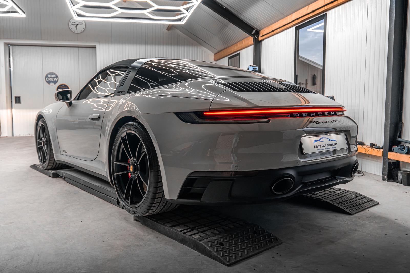 Porsche 911 Targa 4 GTS Chalk full rear view