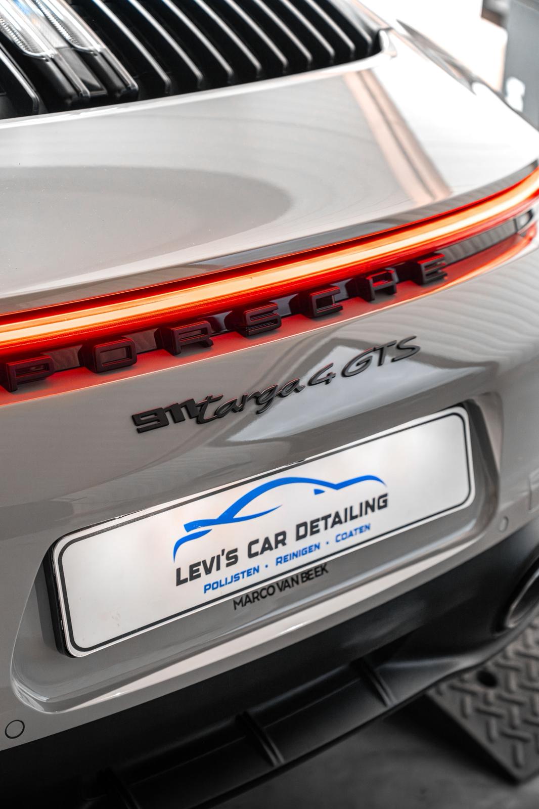 Porsche 911 Targa 4 GTS Chalk rear badge detail