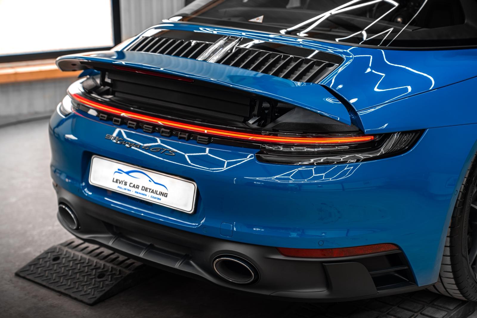 911 Targa 4 GTS badge met achterlichten