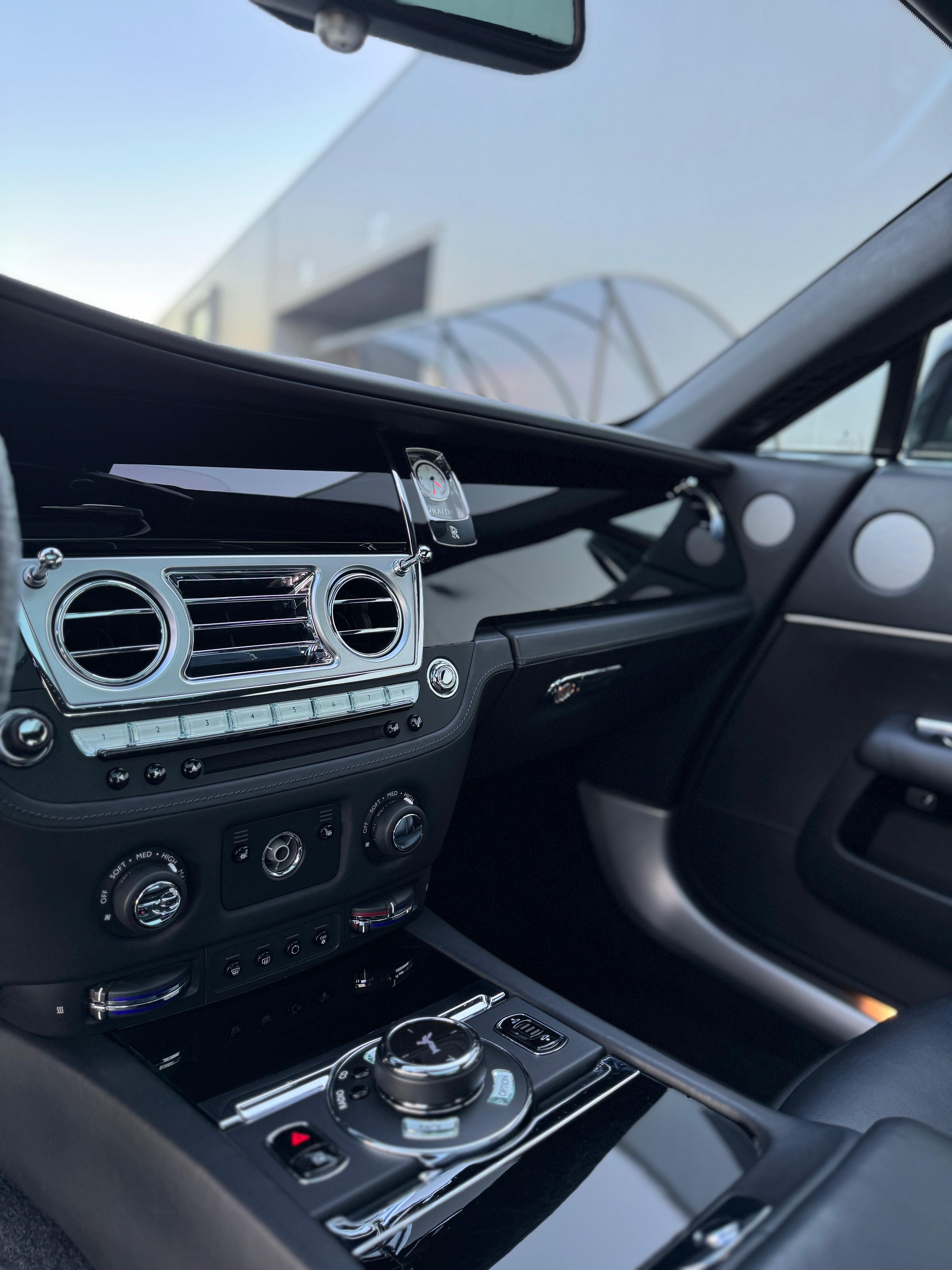 Rolls-Royce Wraith console